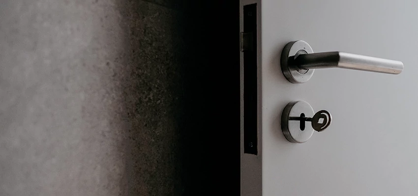 Front Door Handle Repair And Installation in Livingston, CA